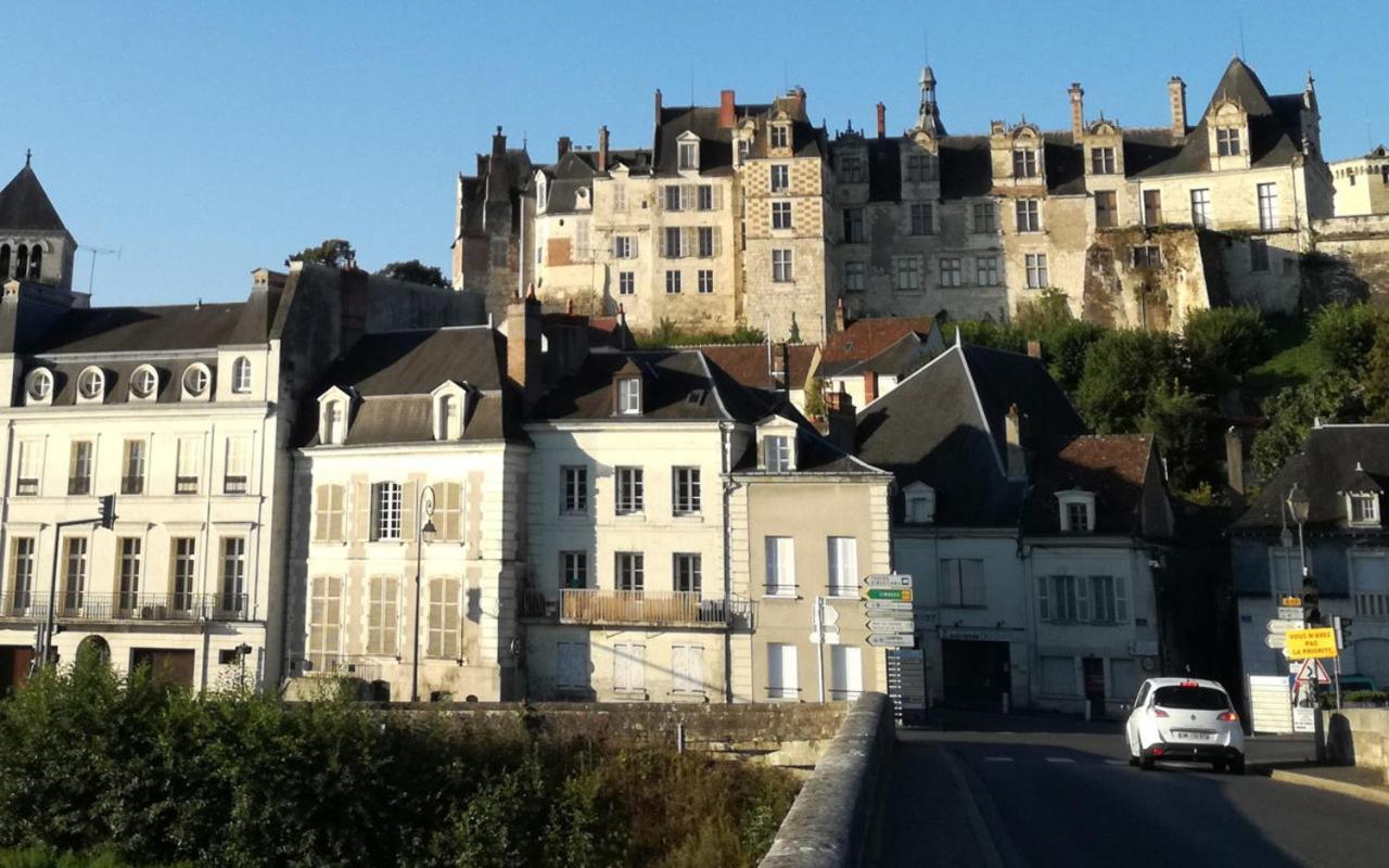 Au pied du château Saint-Aignan  Extérieur photo
