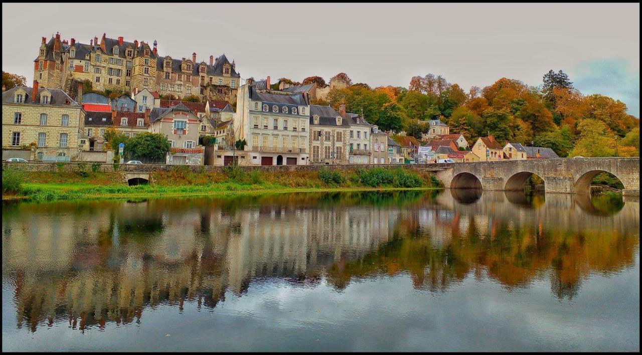 Au pied du château Saint-Aignan  Extérieur photo